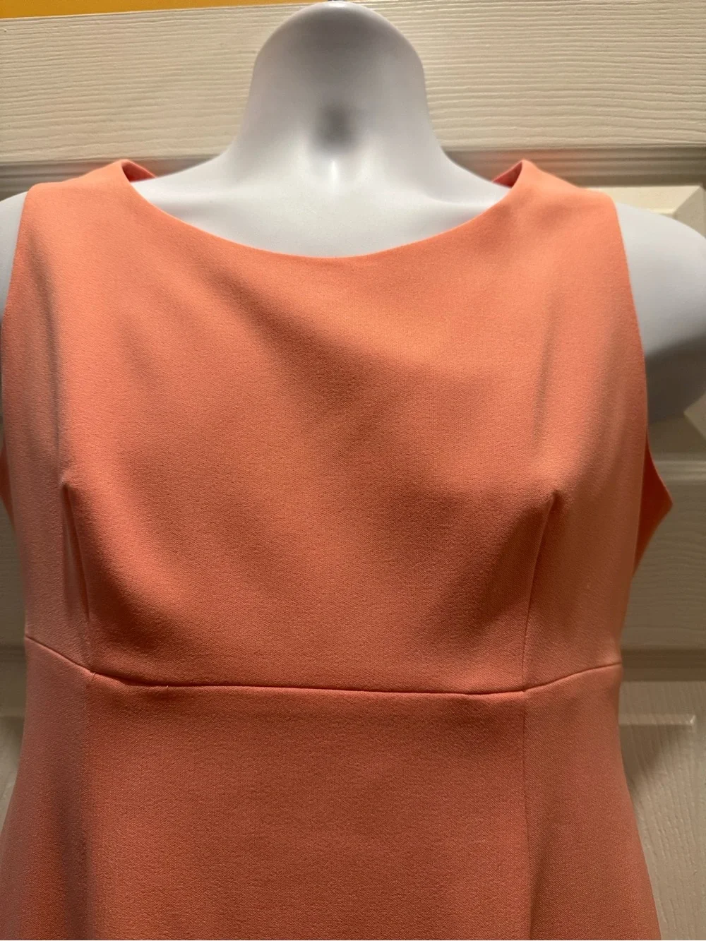 Evan Picone: Black Label: Women’s: Sleeveless Coral Shift Dress Size 4 - Picture 4 of 14
